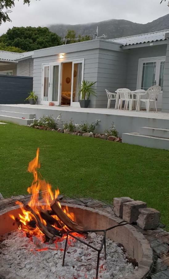 Corban Cottage Hermanus Buitenkant foto